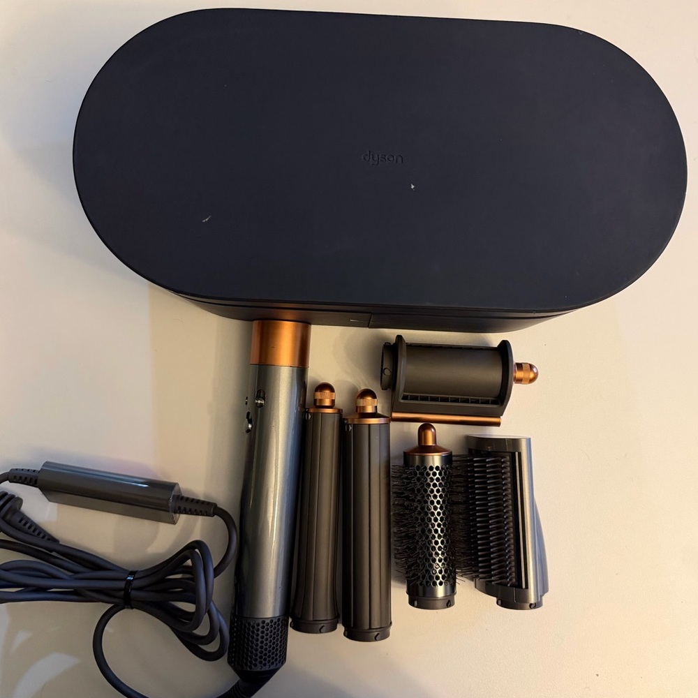Dyson Air Wrap